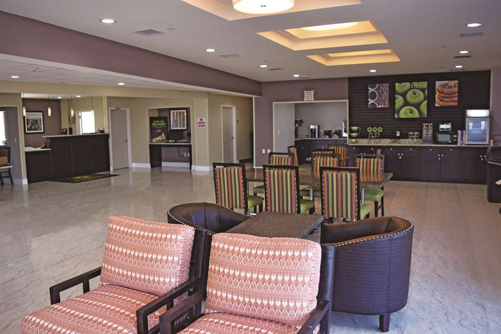 La Quinta Inn & Suites Far Rockaway - Beach Hotel Ню Йорк Интериор снимка